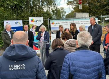 Pose de première pierre de l'institut C.E.M. Institut Guillaume Belluard